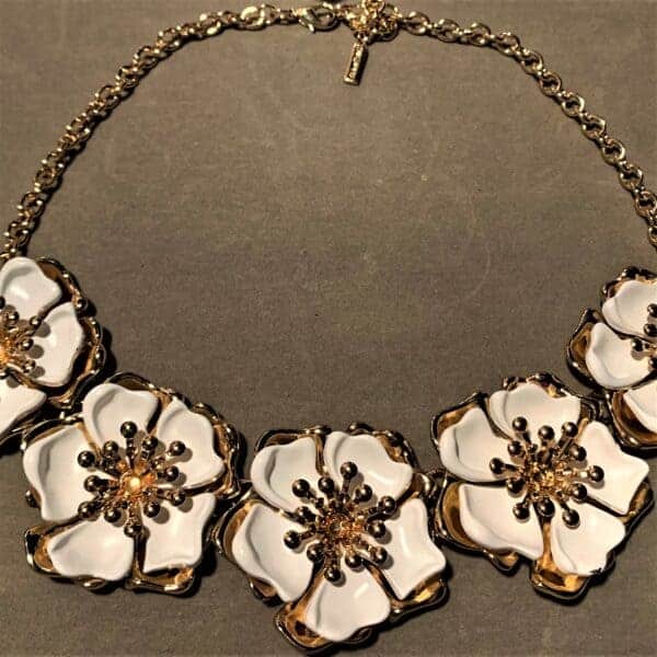 White & Gold Lilly Necklace